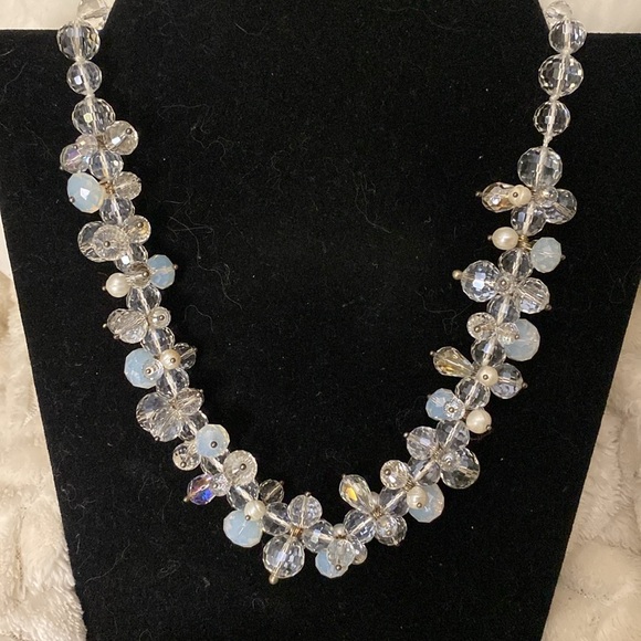 Clear & Opaline Faceted Glass Freshwater Pearl Necklace (20") - Picture 3 of 5